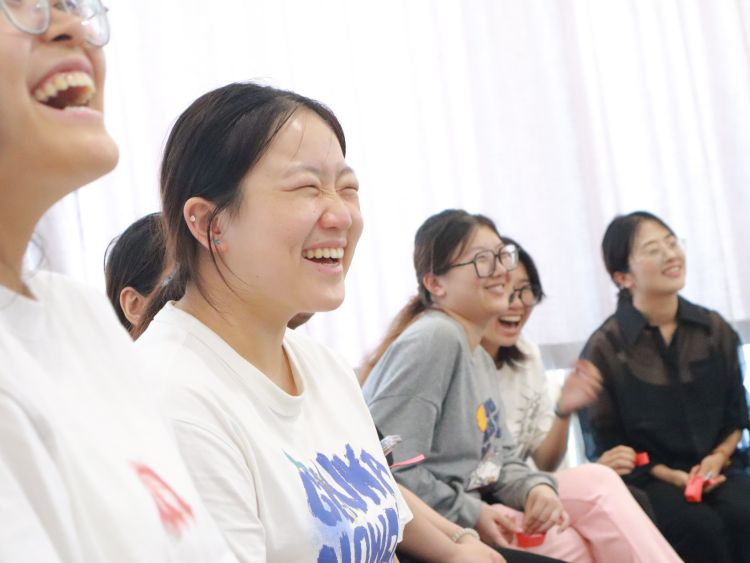 图片3（学生）.jpg
